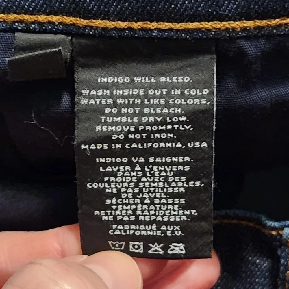 J Brand Women's Dark Wash Skinny Leg Denim Blue Jeans, size 30 / 10